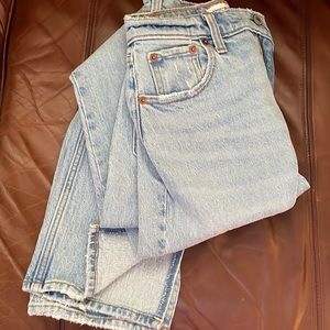 Abercrombie & Fitch 90s Straight Ultra High Rise size 24 / 00 S Jeans